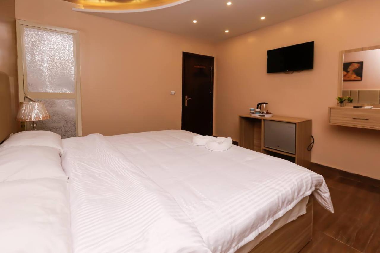 Pyramids Express Hotel